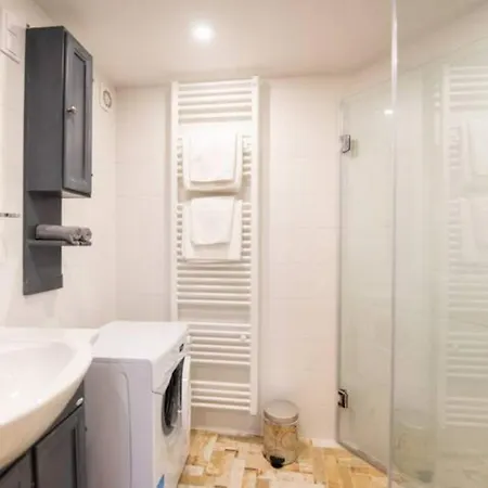 Chic Loft At Center With Ac Apartamento Budapest